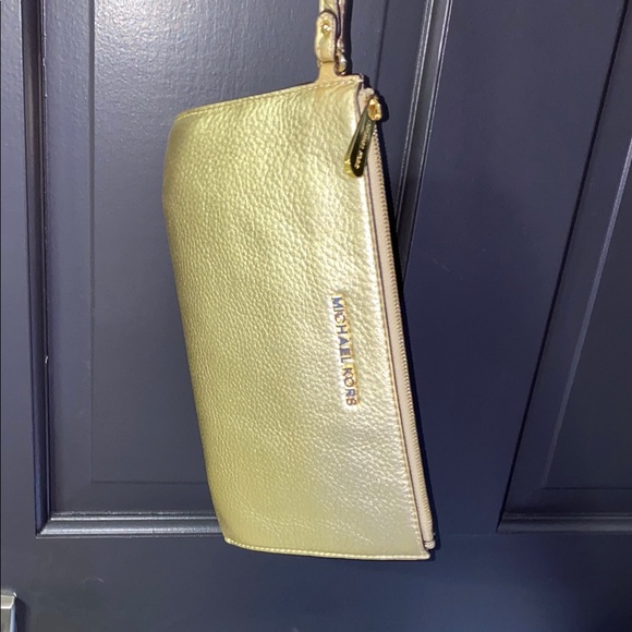 Michael Kors Gold Wristlet Wallet - Picture 1 of 6
